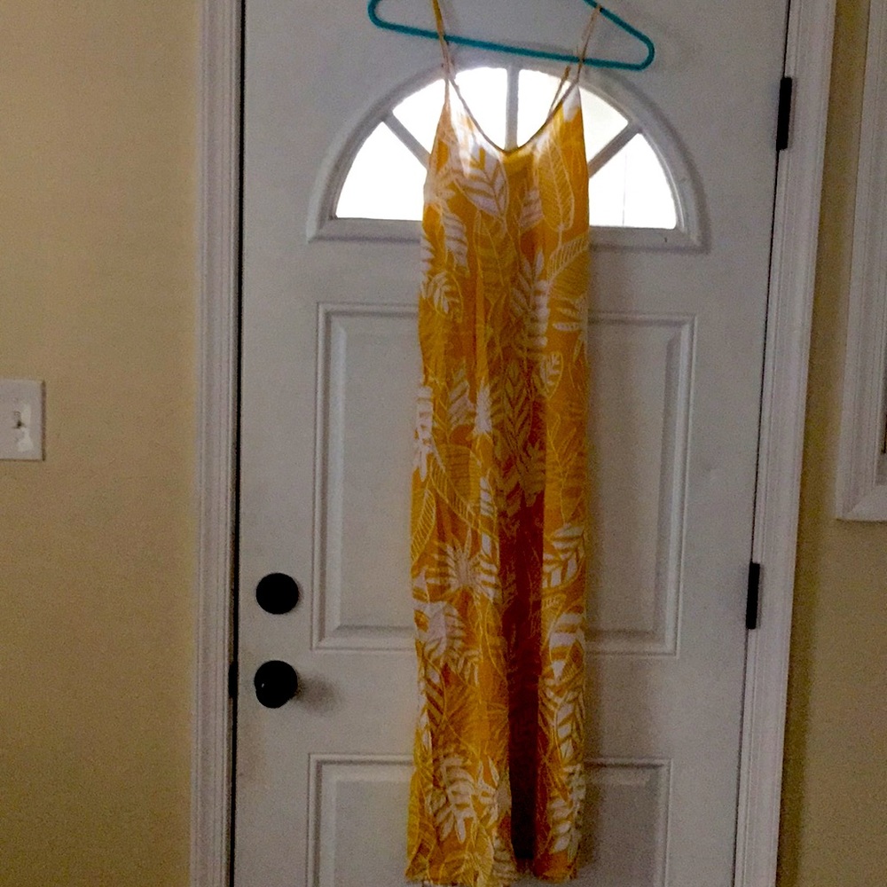 NWT Yellow floral Old Navy maxi dress